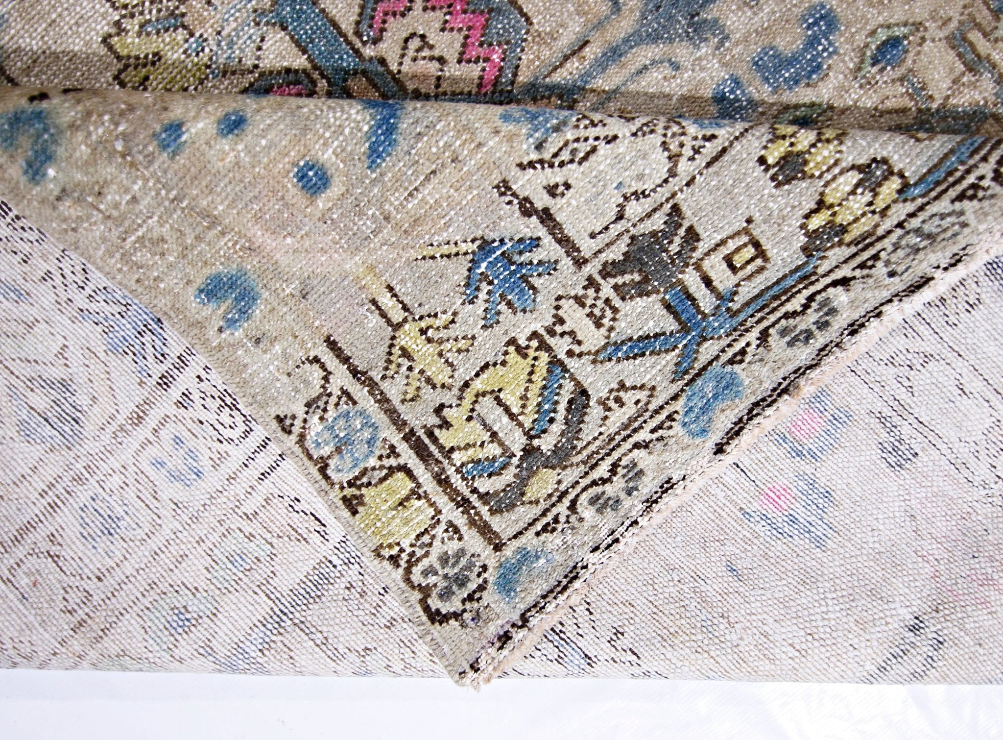 Handmade Vintage Persian Rug | 282 x 149 cm | 9'3" x 4'11" - Najaf Rugs & Textile