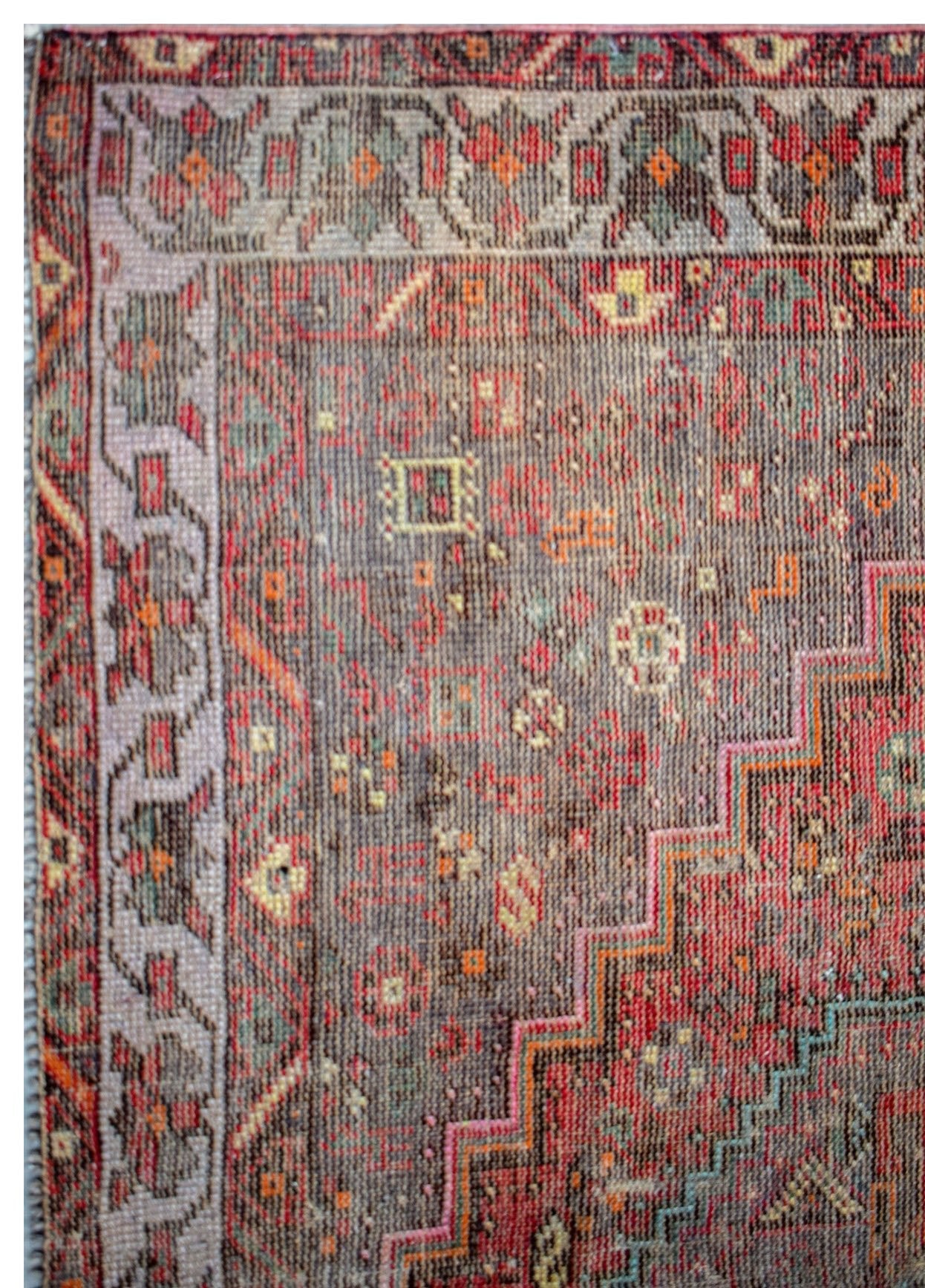 Handmade Vintage Persian Rug | 283 x 190 cm | 9'3" x 6'3" - Najaf Rugs & Textile