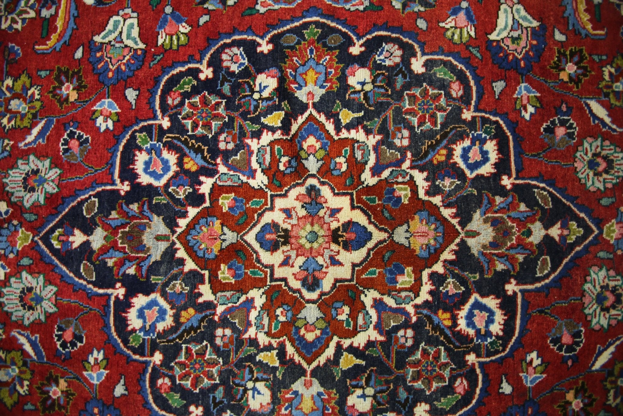 Handmade Vintage Persian Rug | 286 x 189 cm | 9'5" x 6'2" - Najaf Rugs & Textile