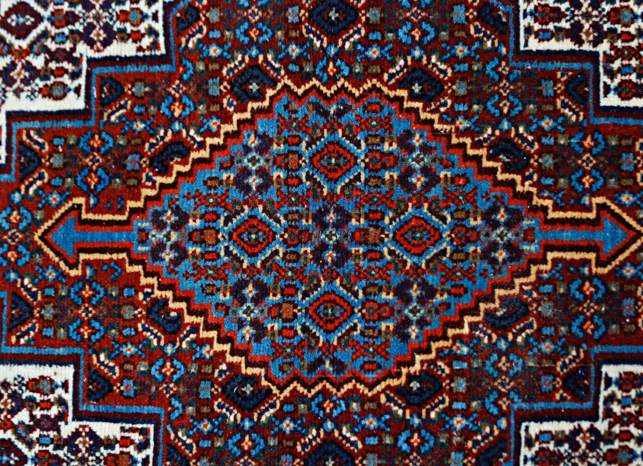 Handmade Vintage Persian Sanandaj Rug | 108 x 80 cm | 3'7" x 2'8" - Najaf Rugs & Textile