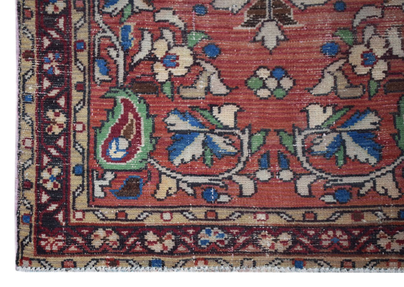 Handmade Vintage Persian Sarouk Hallway Runner | 202 x 73 cm | 6'8" x 2'5" - Najaf Rugs & Textile