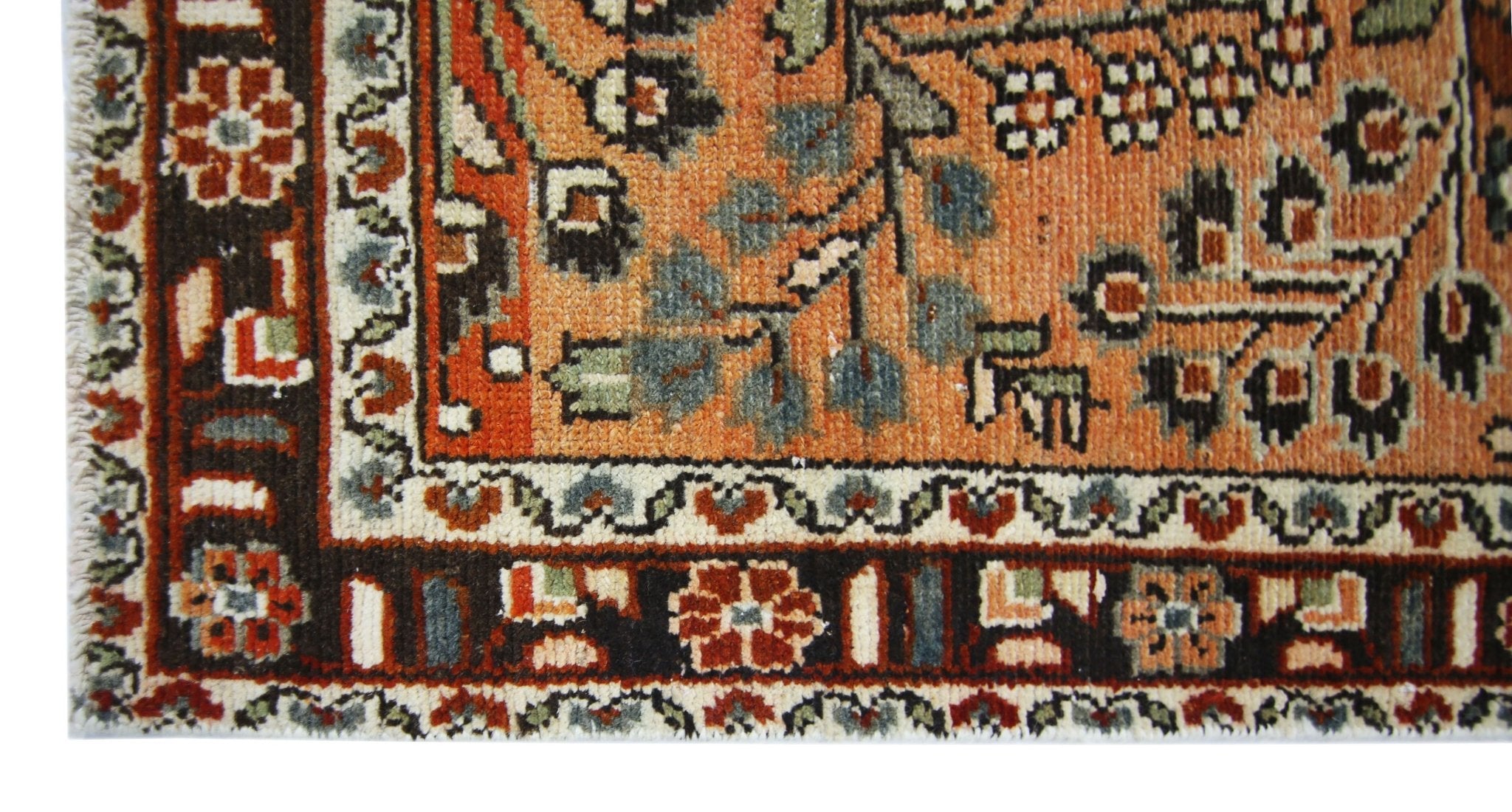 Handmade Vintage Persian Sarouk Hallway Runner | 760 x 83 cm | 24'11" x 2'9" - Najaf Rugs & Textile