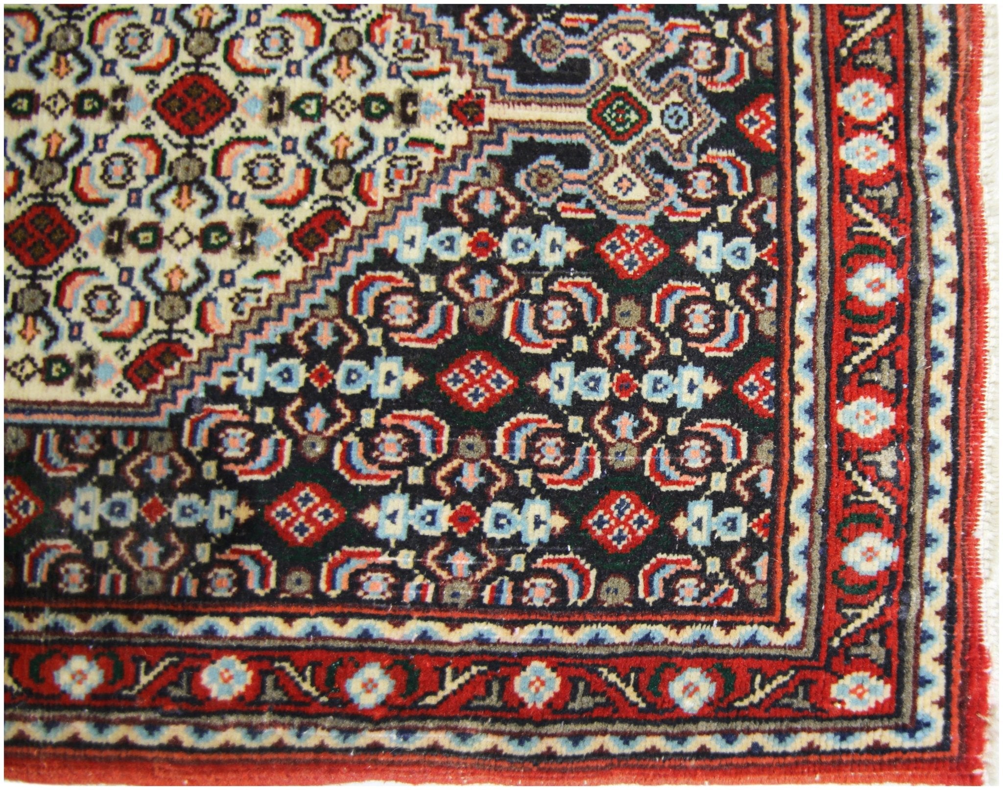 Handmade Vintage Persian Senneh Hallway Runner | 256 x 53 cm | 8'5" x 1'9" - Najaf Rugs & Textile