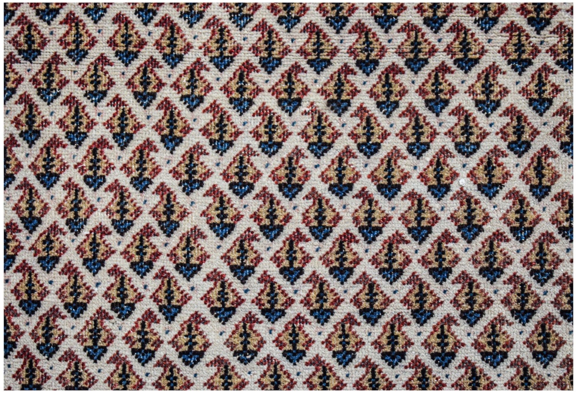 Handmade Vintage Persian Senneh Rug | 146 x 95 cm | 4'10" x 3'2" - Najaf Rugs & Textile