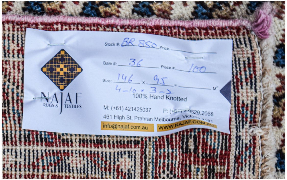 Handmade Vintage Persian Senneh Rug | 146 x 95 cm | 4'10" x 3'2" - Najaf Rugs & Textile