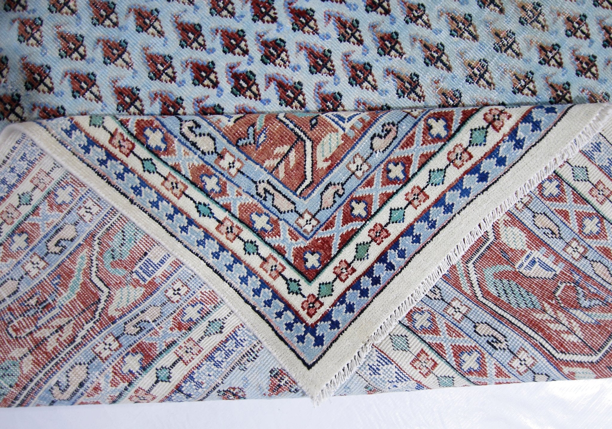 Handmade Vintage Persian Senneh Rug | 323 x 244 cm | 10'7" x 8' - Najaf Rugs & Textile