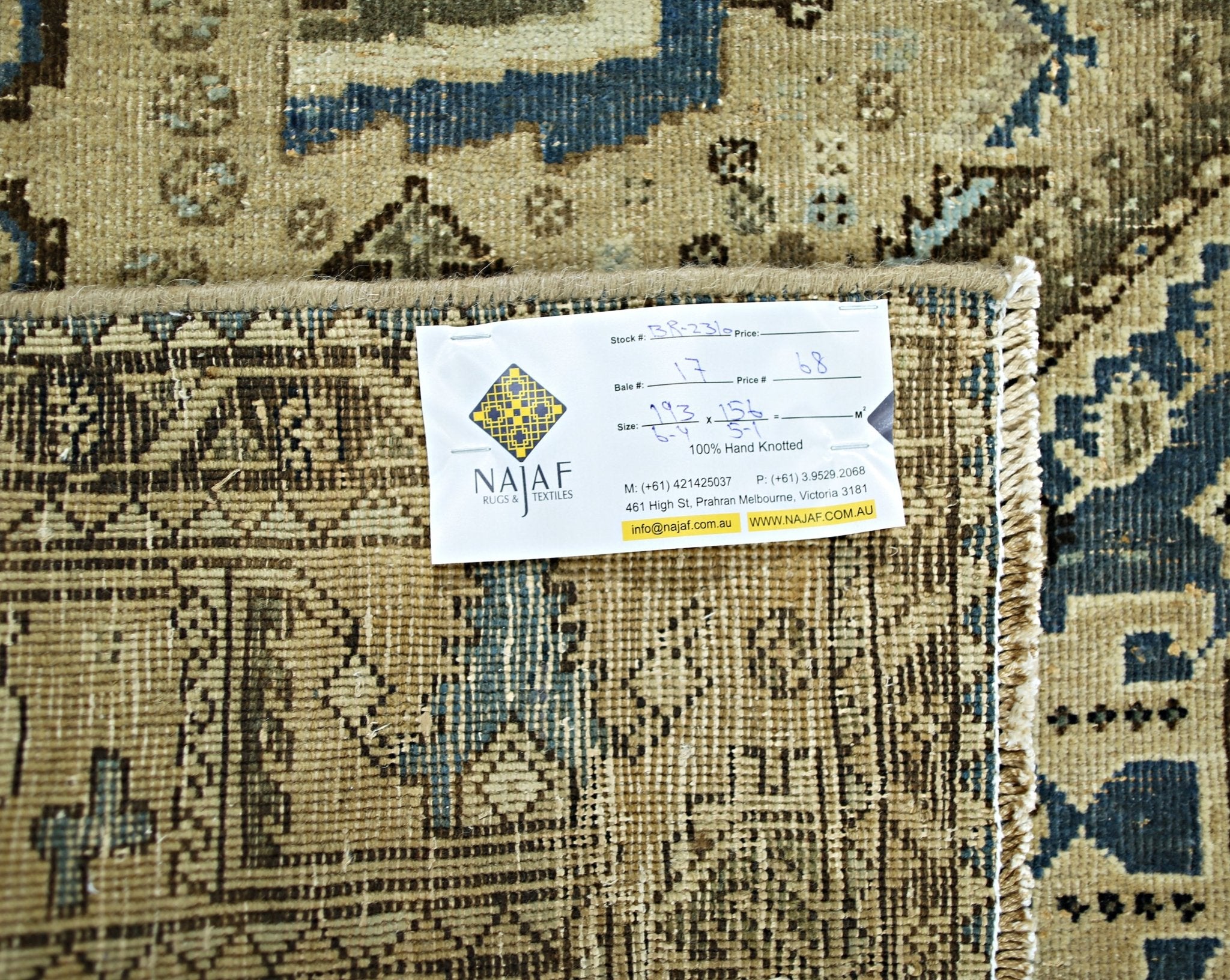 Handmade Vintage Persian Shiraz Rug | 193 x 156 cm | 6'4" x 5'1" - Najaf Rugs & Textile