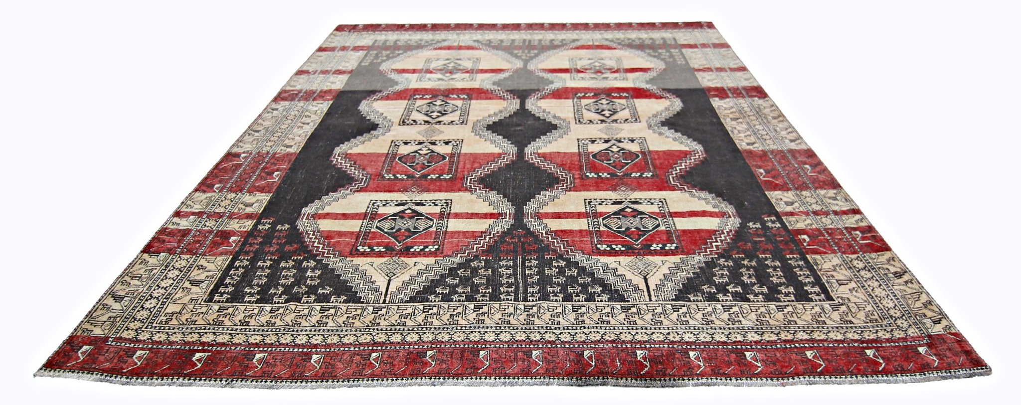 Handmade Vintage Persian Shiraz Rug | 249 x 198 cm | 8'2" x 6'6" - Najaf Rugs & Textile