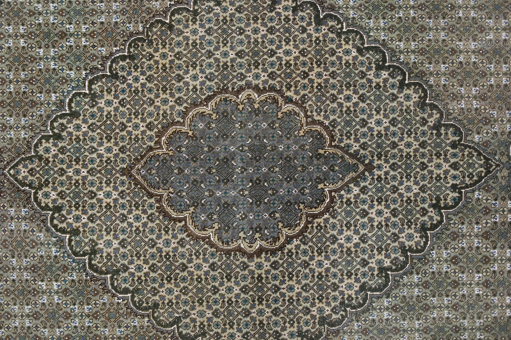 Handmade Vintage Persian Tabriz Mahi Rug | 290 x 199 cm | 9'6" x 6'6" - Najaf Rugs & Textile