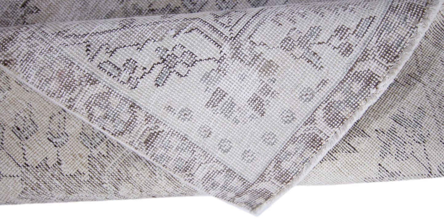 Handmade Vintage Persian Tabriz Rug | 119 x 93 cm | 3'11" x 3'1" - Najaf Rugs & Textile