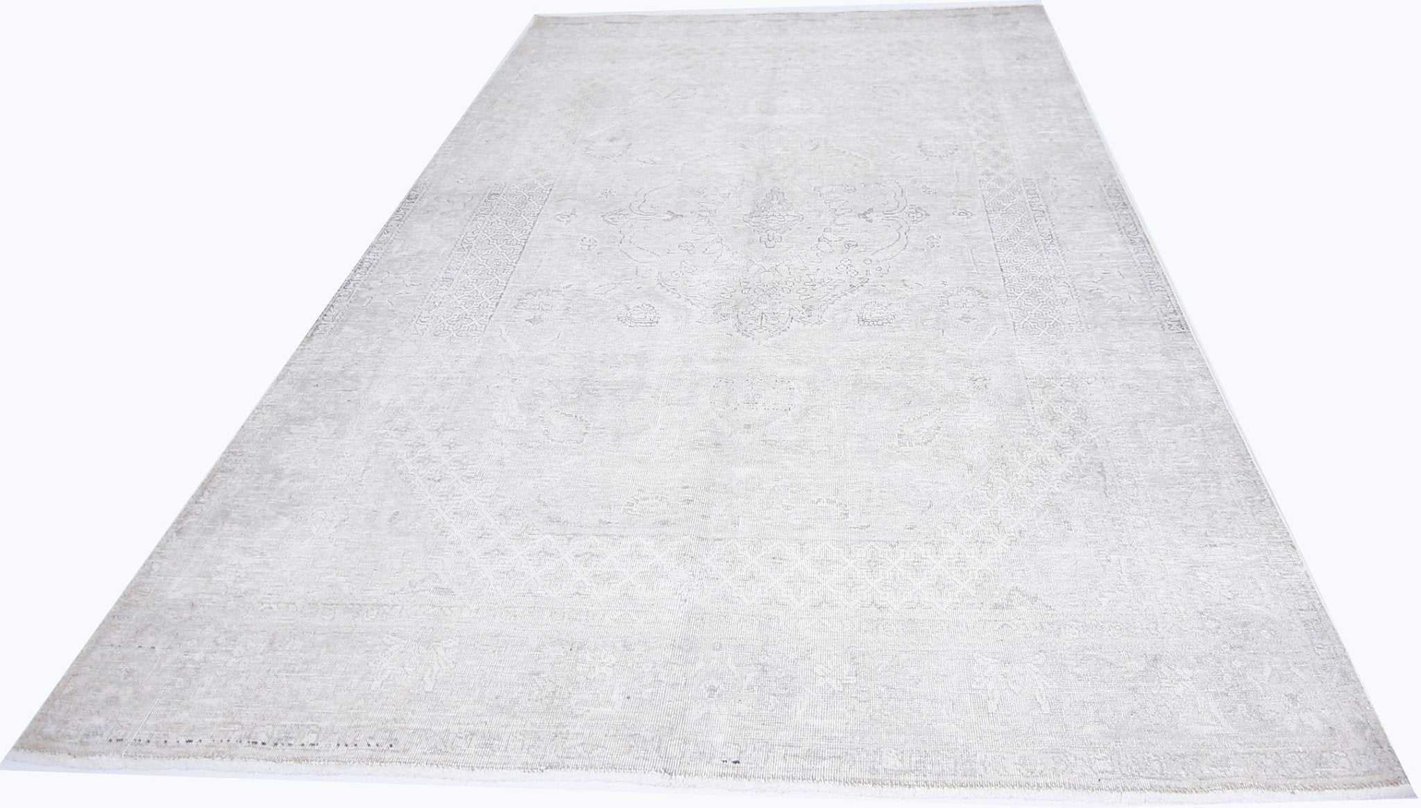 Handmade Vintage Persian Tabriz Rug | 292 x 203 cm | 9'7" x 6'8" - Najaf Rugs & Textile