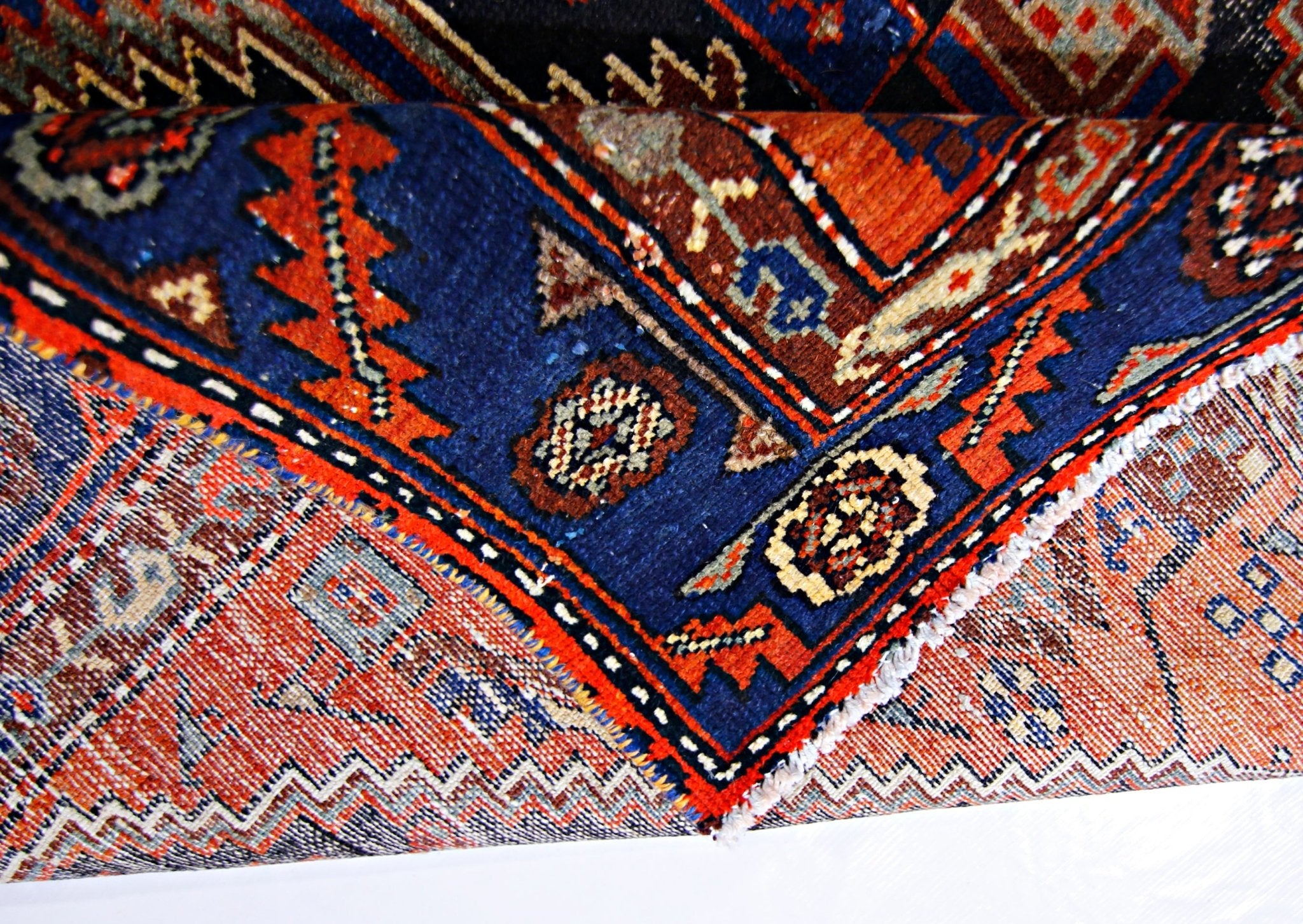 Handmade Vintage Persian Zanjan Rug | 198 x 120 cm | 6'6" x 3'11" - Najaf Rugs & Textile