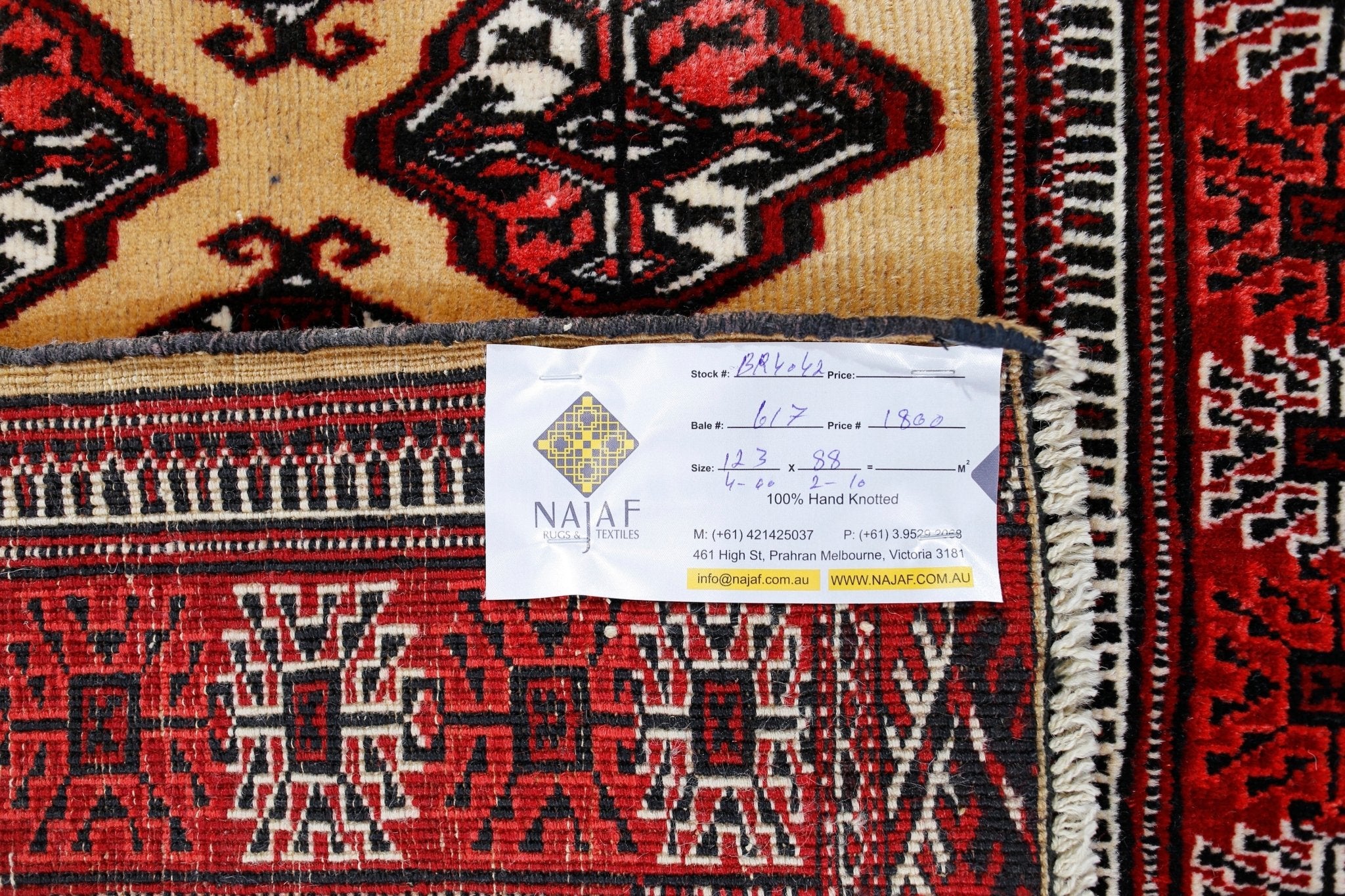 Handmade Vintage Tekke Turkmen Sara Rug | 123 x 88 cm | 4' x 2'10" - Najaf Rugs & Textile