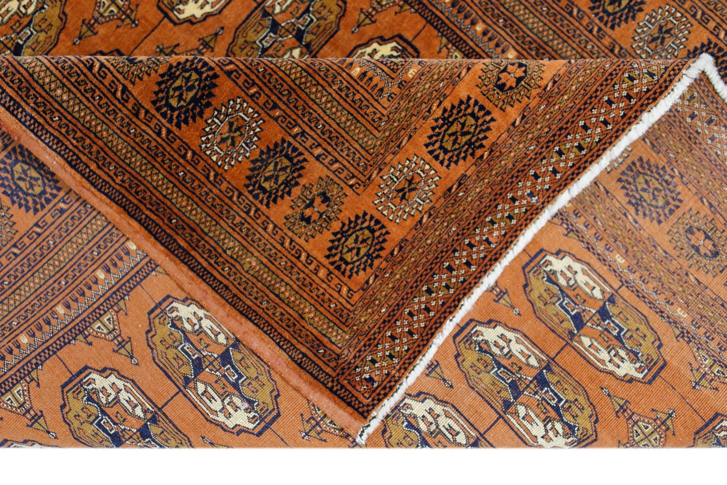 Handmade Vintage Tekke Turkmen Sara Rug | 170 x 130 cm | 5'7" x 4'3" - Najaf Rugs & Textile