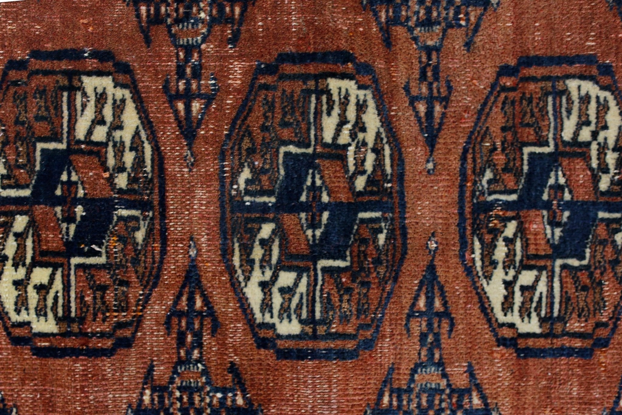 Handmade Vintage Tekke Turkmen Sara Rug | 186 x 127 cm | 6'1" x 4'2" - Najaf Rugs & Textile