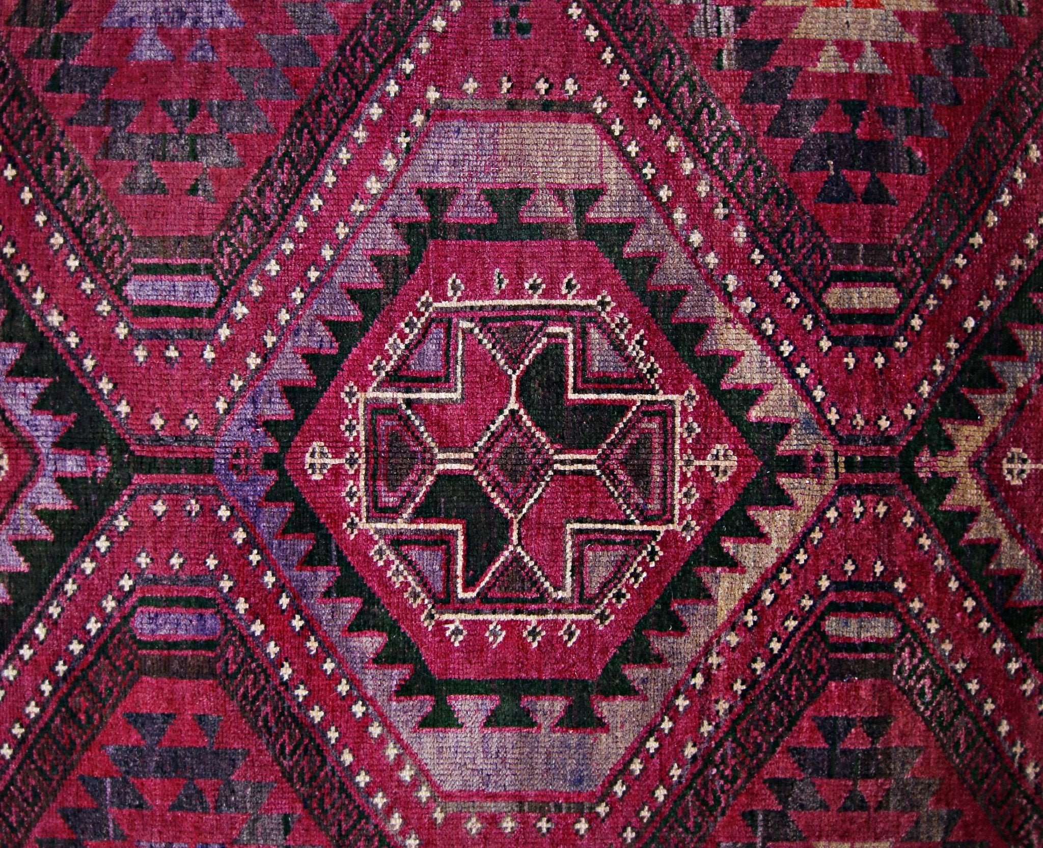 Handmade Vintage Tribal Persian Rug | 256 x 176 cm | 8'5" x 5'9" - Najaf Rugs & Textile