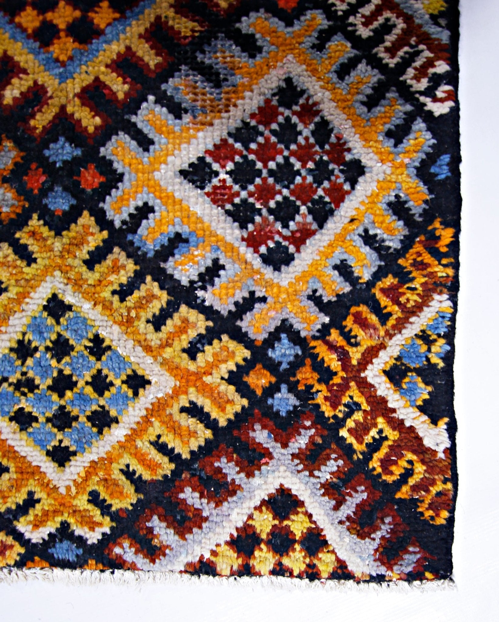 Handmade Vintage Tribal Rug | 224 x 171 cm | 7'4" x 5'7" - Najaf Rugs & Textile