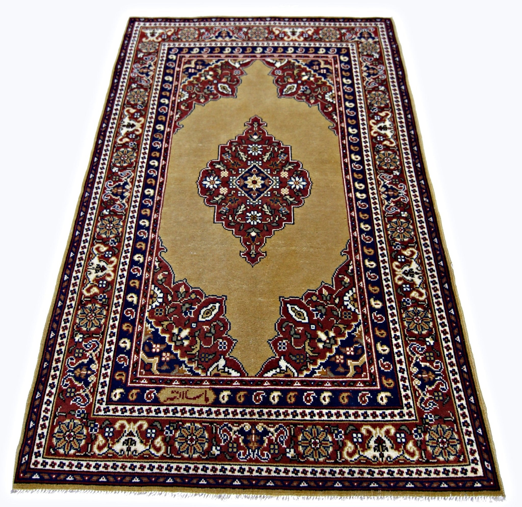 Handmade Vintage Turkish Kayseri Prayer Rug | 144 x 99 cm | 4'9" x 3'3" - Najaf Rugs & Textile