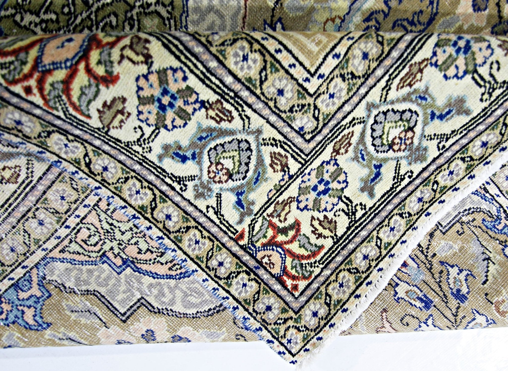 Handmade Vintage Turkish Kayseri Rug | 219 x 146 cm | 7'2" x 4'9" - Najaf Rugs & Textile