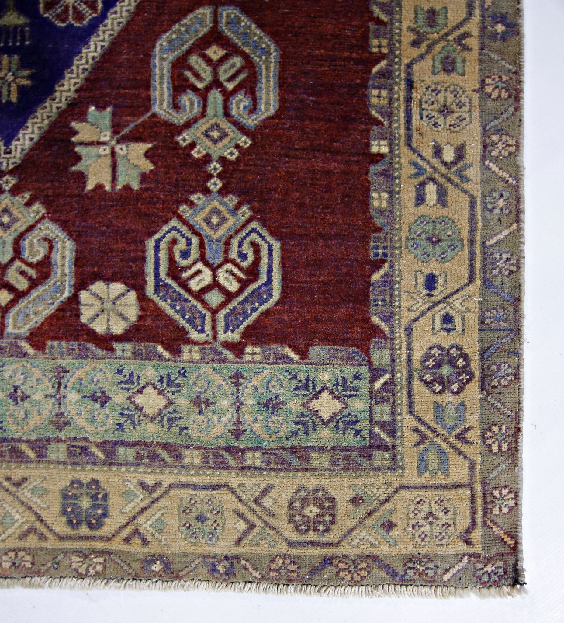 Handmade Vintage Turkish Rug | 202 x 107 cm | 6'8" x 3'6" - Najaf Rugs & Textile