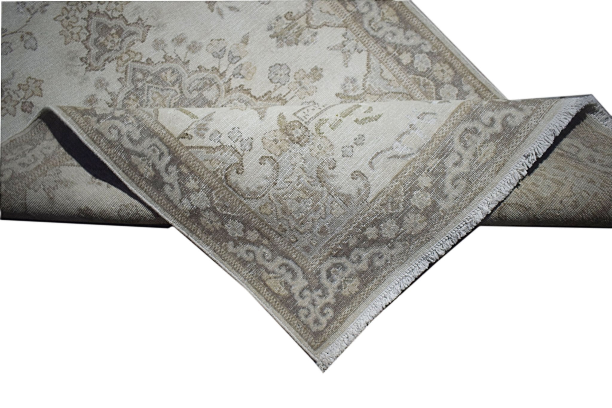 Handwoven Vintage Persian Kerman Rug | 135 x 86 cm | 4'6" x 2'10" - Najaf Rugs & Textile