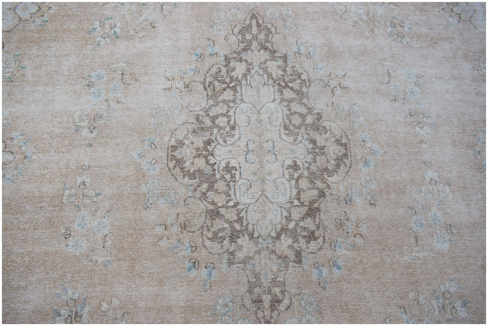 Handwoven Vintage Persian Kerman Rug | 381 x 290 cm | 12'6" x 9'6" - Najaf Rugs & Textile