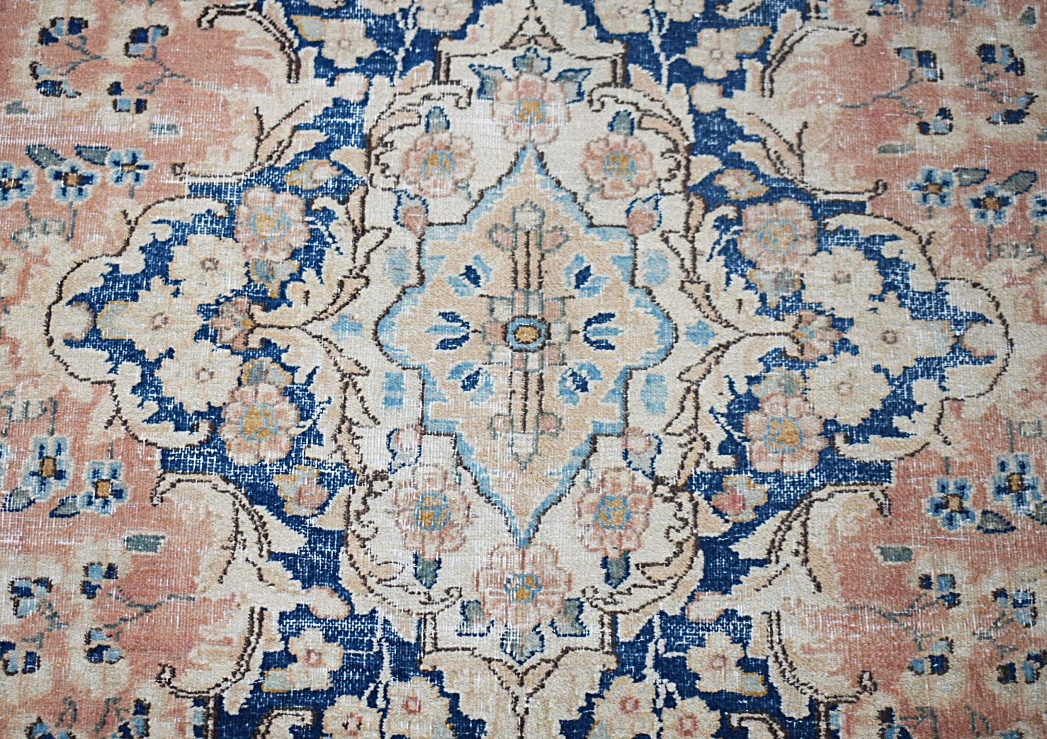 Handwoven Vintage Persian Kerman Rug | 418 x 292 cm | 13'9" x 9'7" - Najaf Rugs & Textile