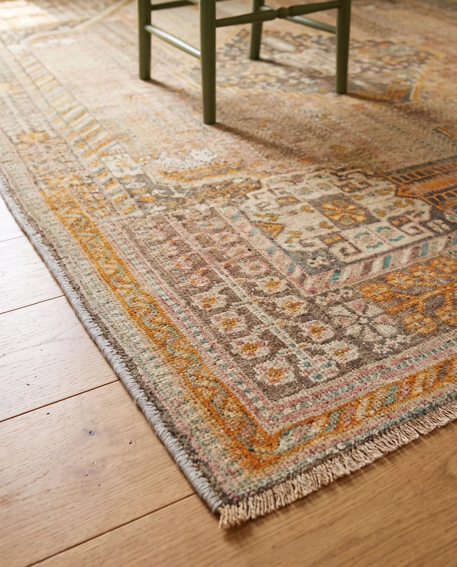 Rugs Around 400 × 300 cm