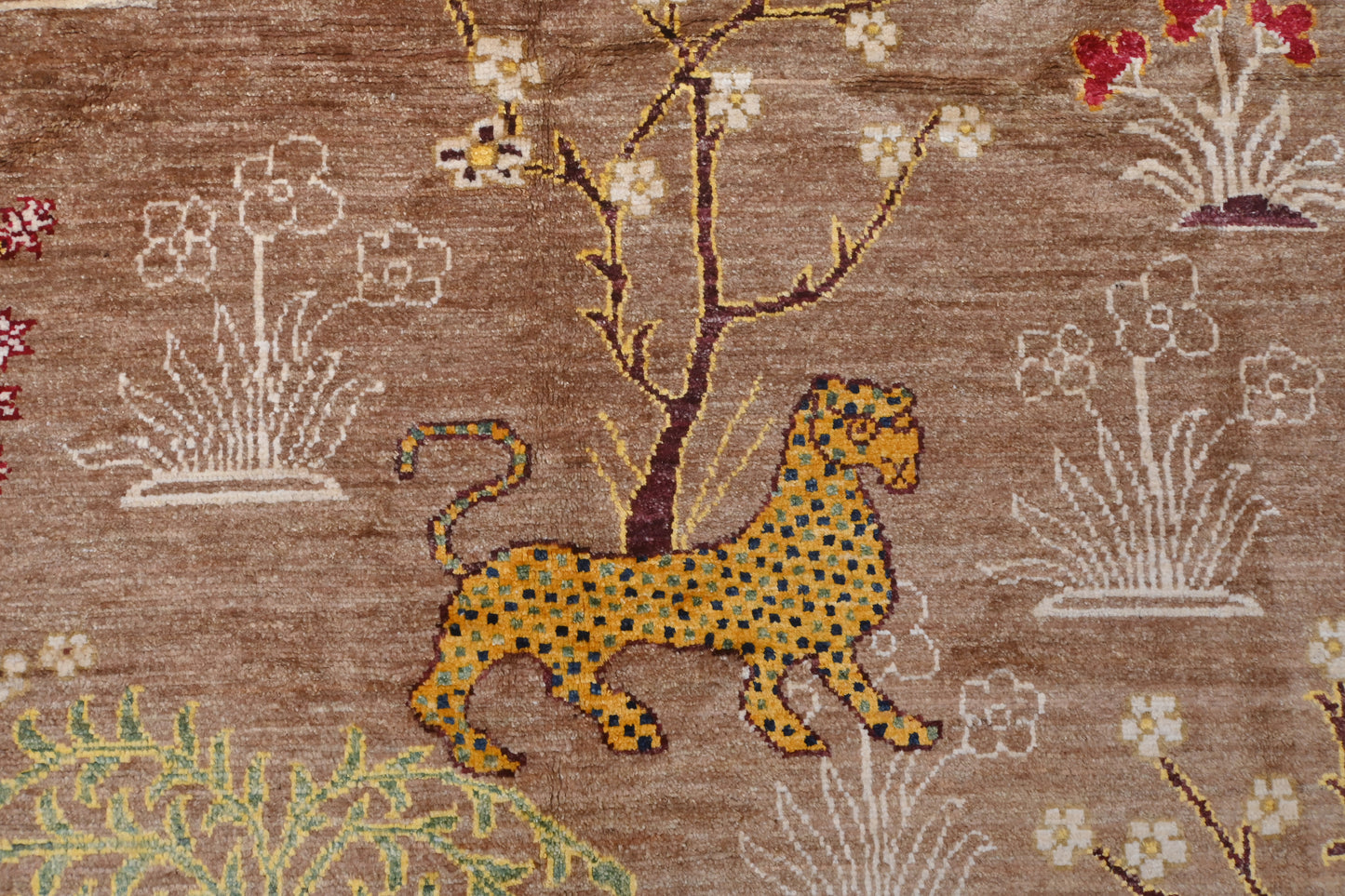 Transitional Kohi Rug - Hunting Scene