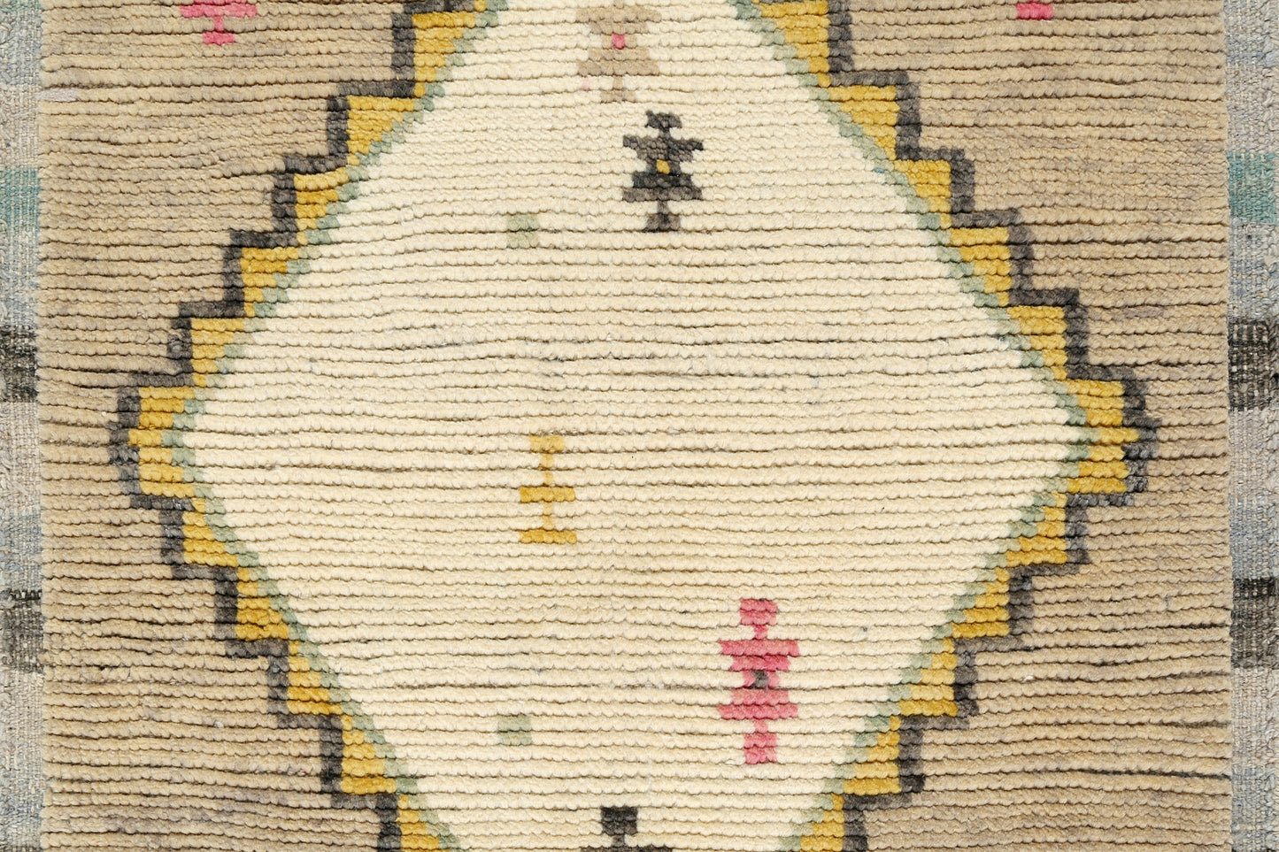 Transitional Kohi Runner