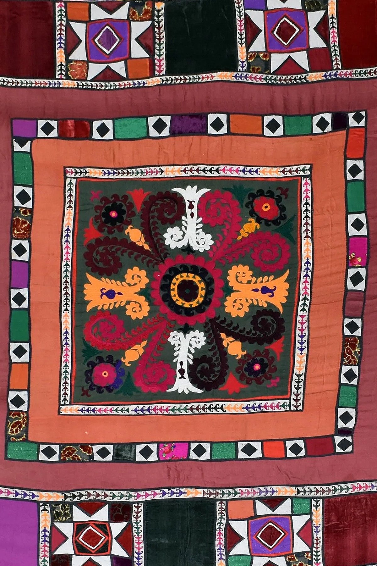 Vintage Taljik Suzani