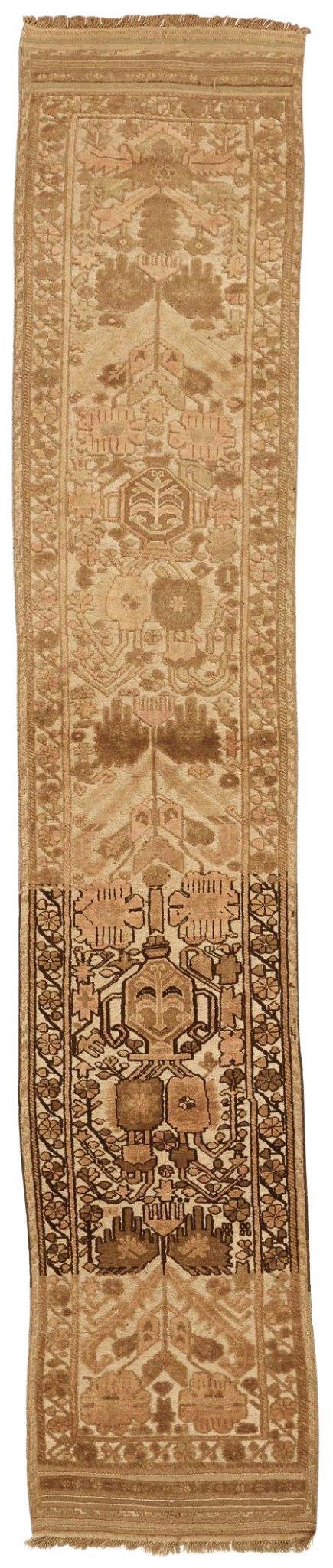Afghan Mashwani Runner