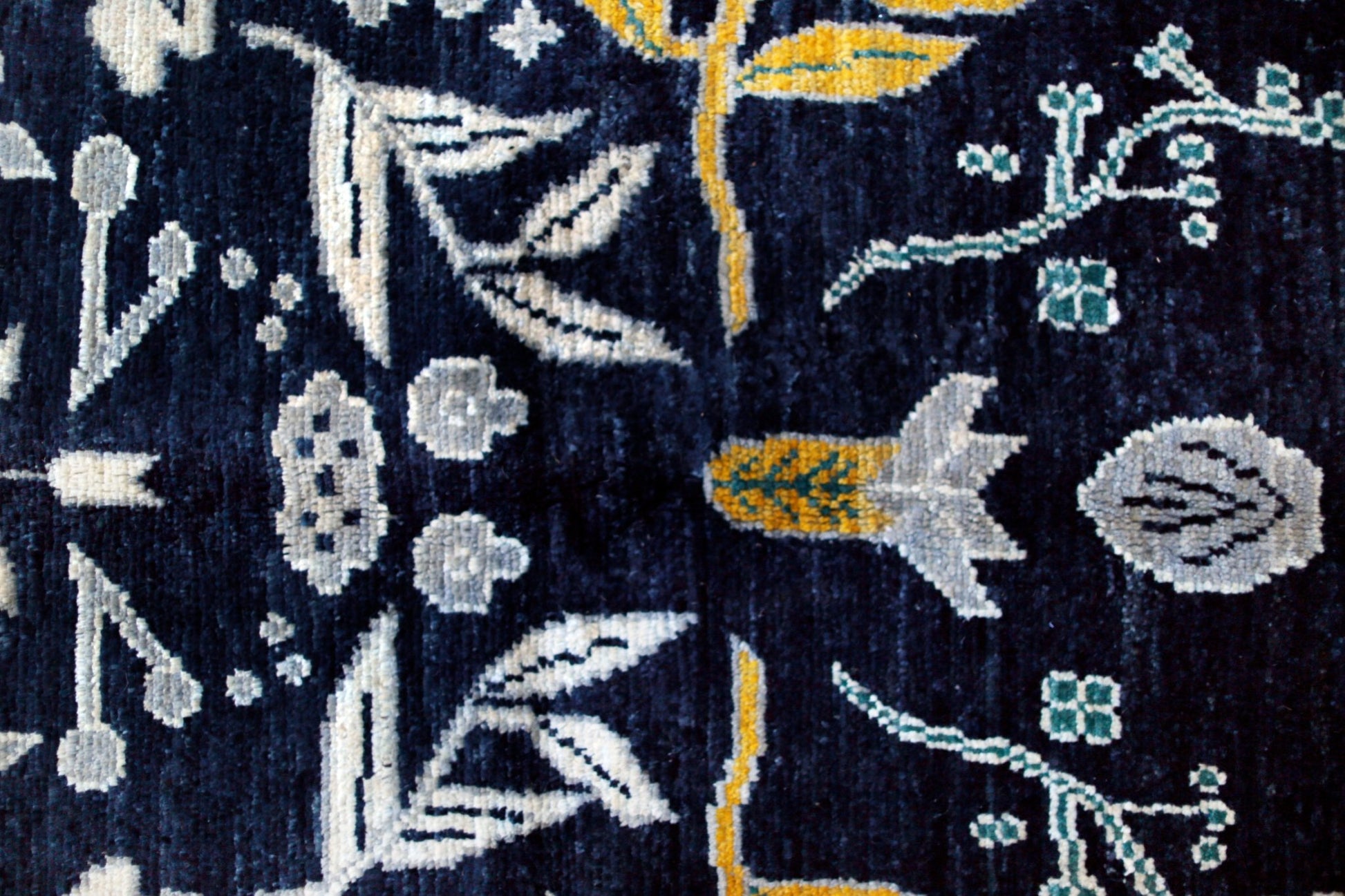 Handmade Transitional Afghan Rug | 303 x 201 cm | 9'11" x 6'7" - Najaf Rugs & Textile