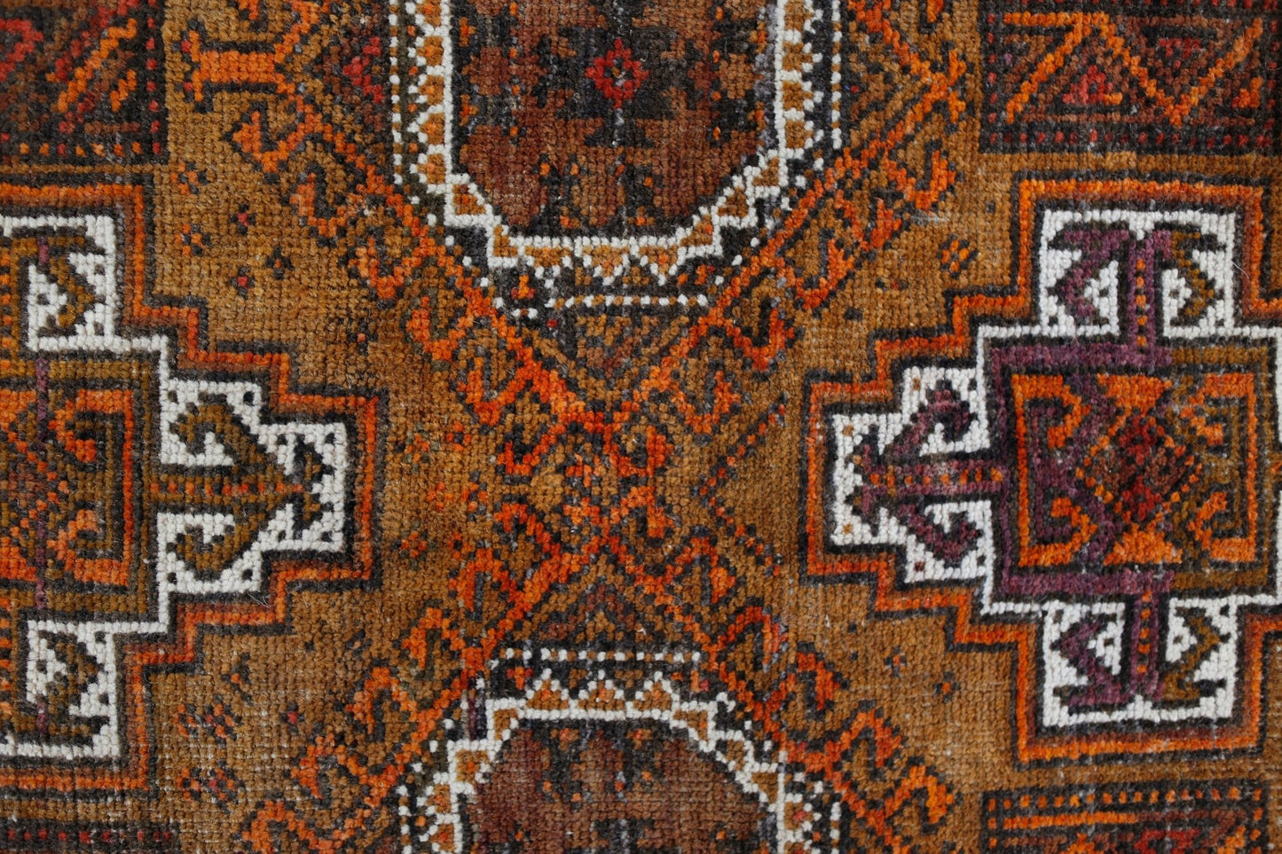 Handmade Tribal Afghan Sarouk Rug | 167 x 90 cm | 5'6" x 2'11" - Najaf Rugs & Textile