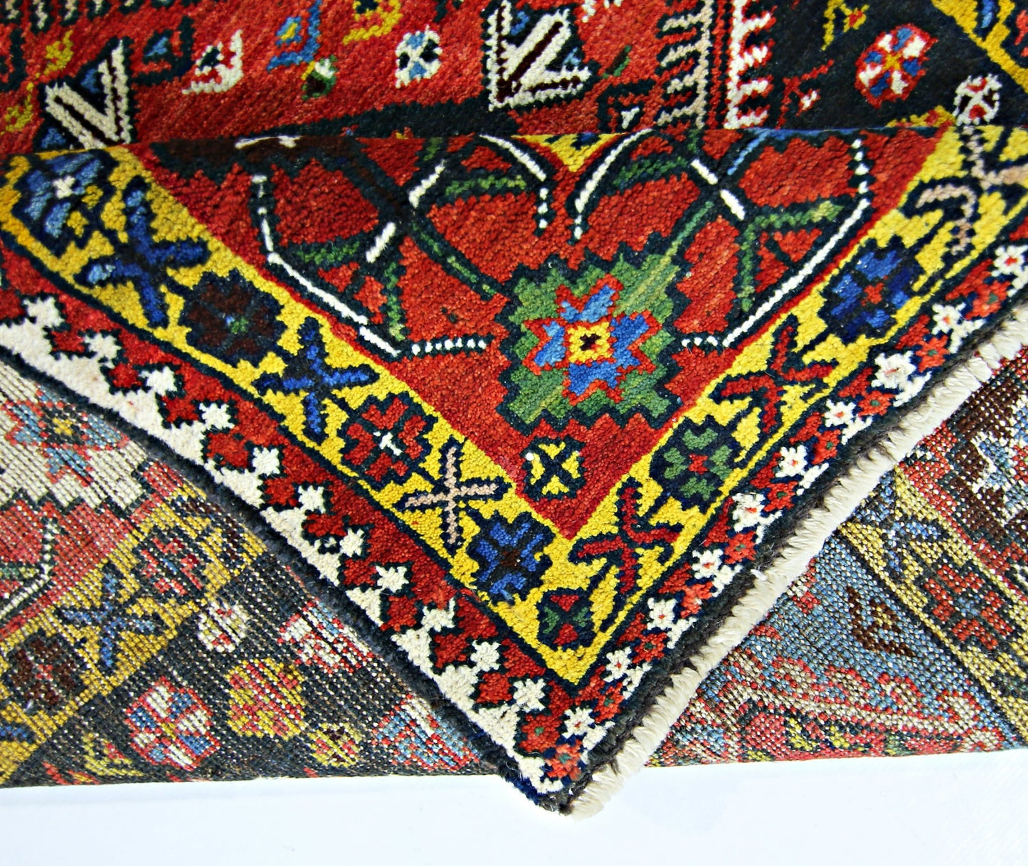 Handmade Vintage Persian Shiraz Rug | 167 x 109 cm | 5'6" x 3'7" - Najaf Rugs & Textile