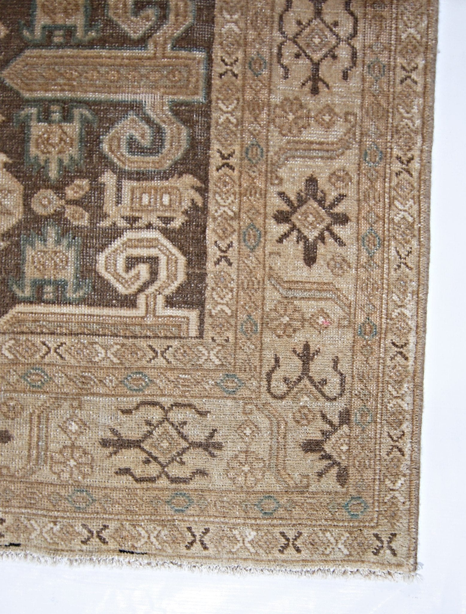 Handmade Vintage Persian Rug | 287 x 132 cm | 9'5" x 4'4" - Najaf Rugs & Textile