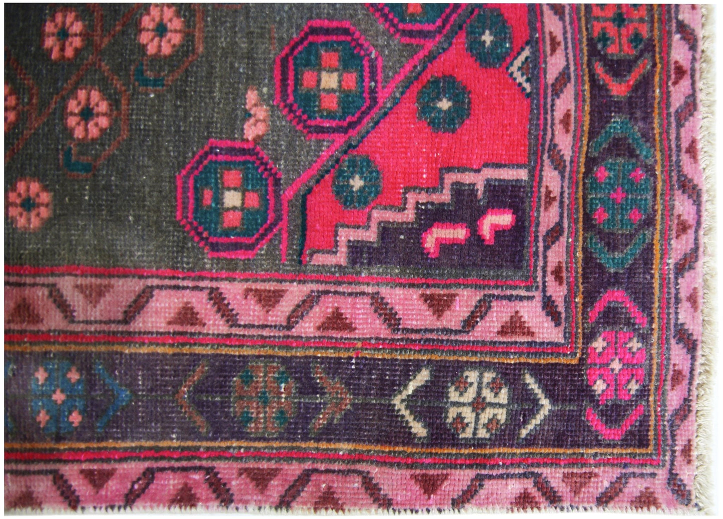 Handmade Vintage Persian Hallway Runner | 280 x 130 cm | 9'2" x 4'3" - Najaf Rugs & Textile