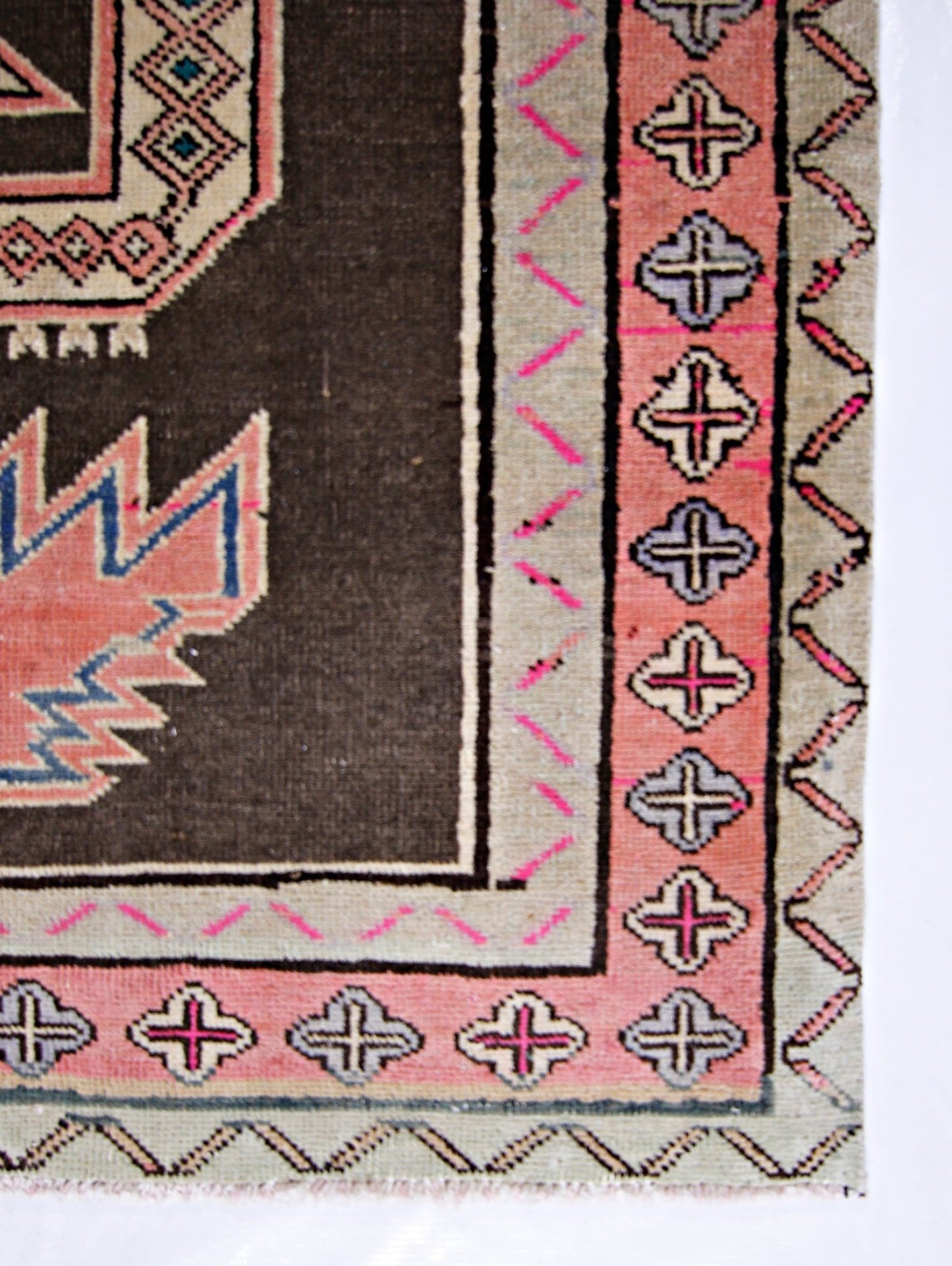 Handmade Vintage Persian Hallway Runner | 285 x 116 cm | 9'4" x 3'10" - Najaf Rugs & Textile