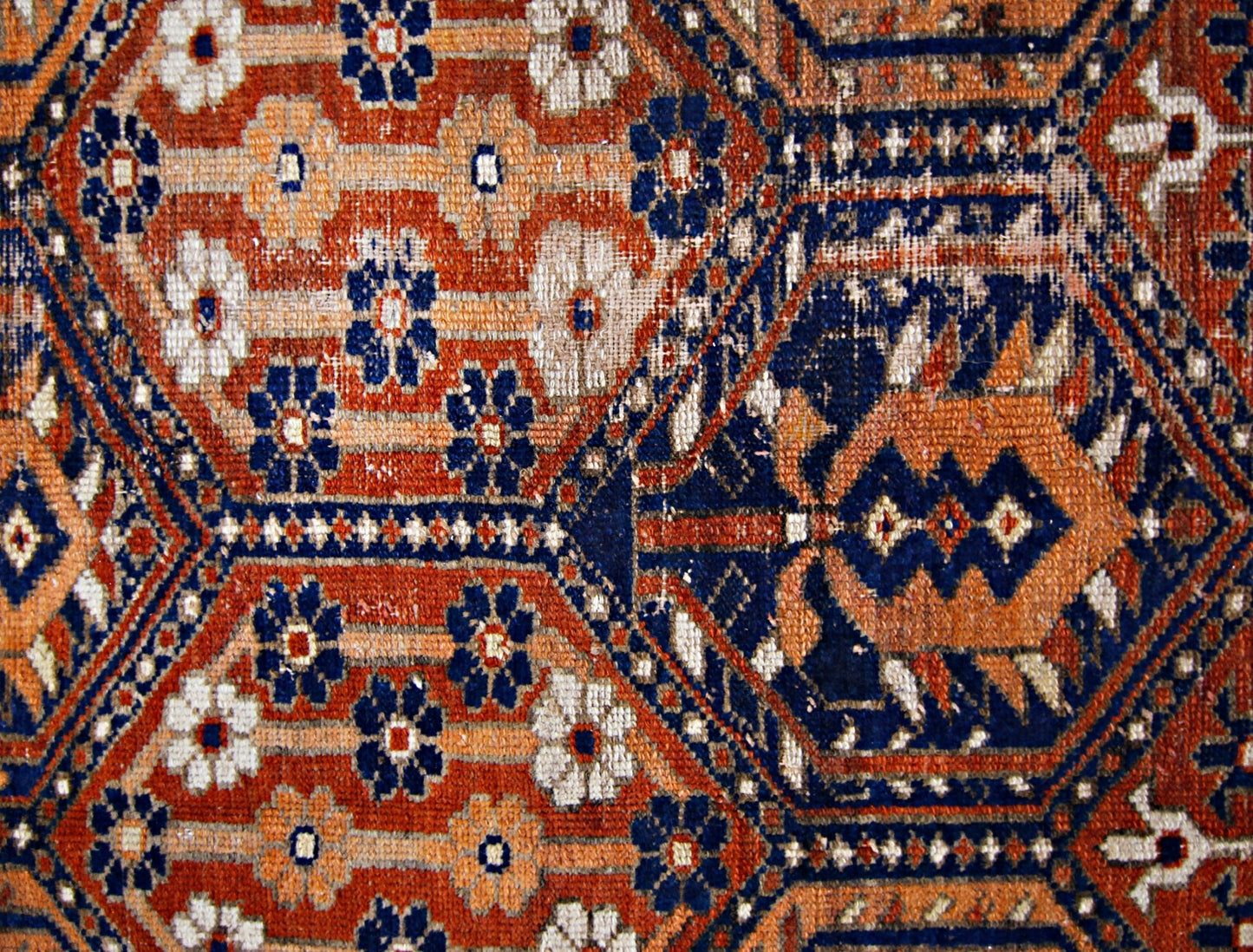 Handmade Vintage Persian Bakhtiar Rug | 194 x 129 cm | 6'5" x 4'3" - Najaf Rugs & Textile