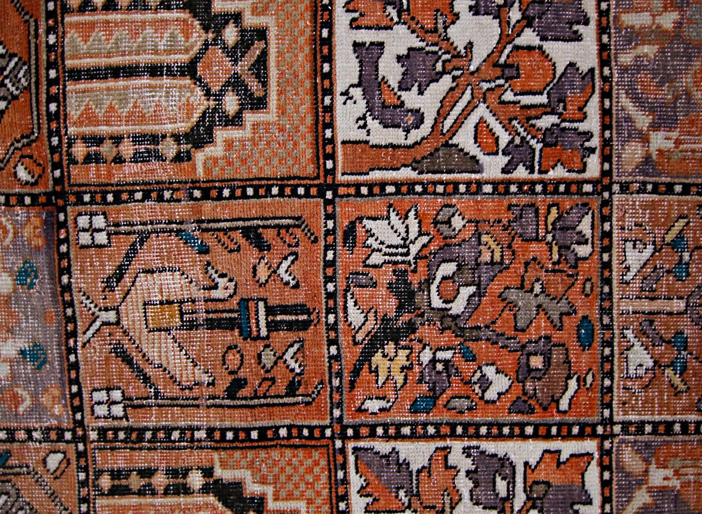 Handmade Vintage Persian Bakhtiar Rug | 299 x 192 cm | 9'9" x 6'3" - Najaf Rugs & Textile