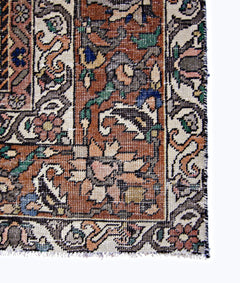 Handmade Vintage Persian Bakhtiar Rug | 314 x 200 cm | 10'4" x 6'7" - Najaf Rugs & Textile