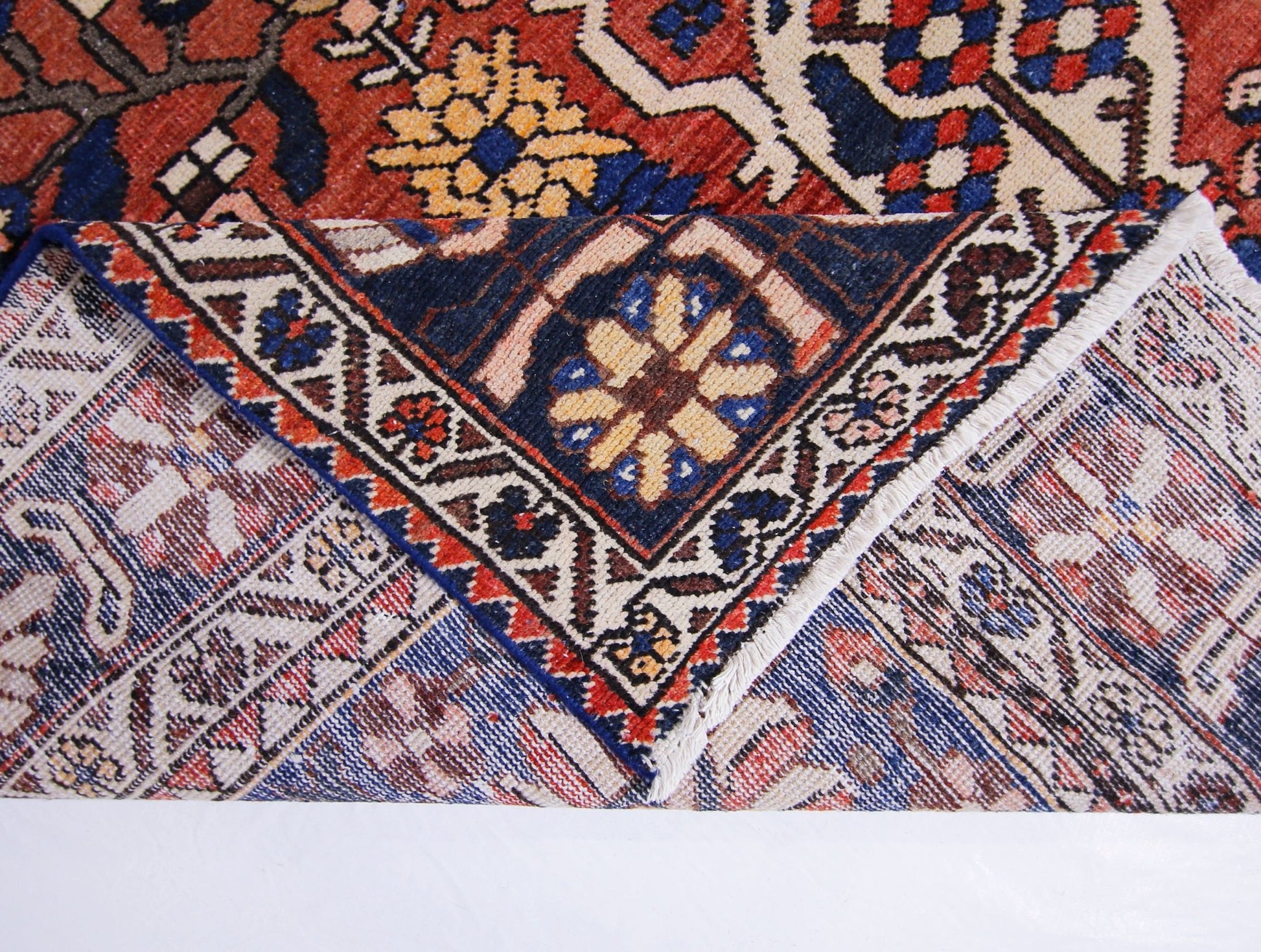 Handmade Vintage Persian Bakhtiar Rug | 319 x 206 cm | 10'6" x 6'9" - Najaf Rugs & Textile