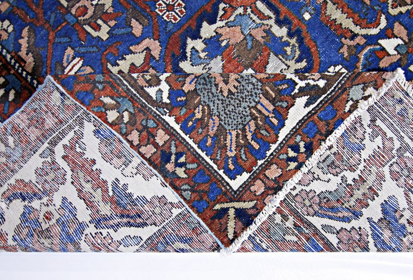Handmade Vintage Persian Bakhtiar Rug | 410 x 315 cm | 13'6" x 10'4" - Najaf Rugs & Textile