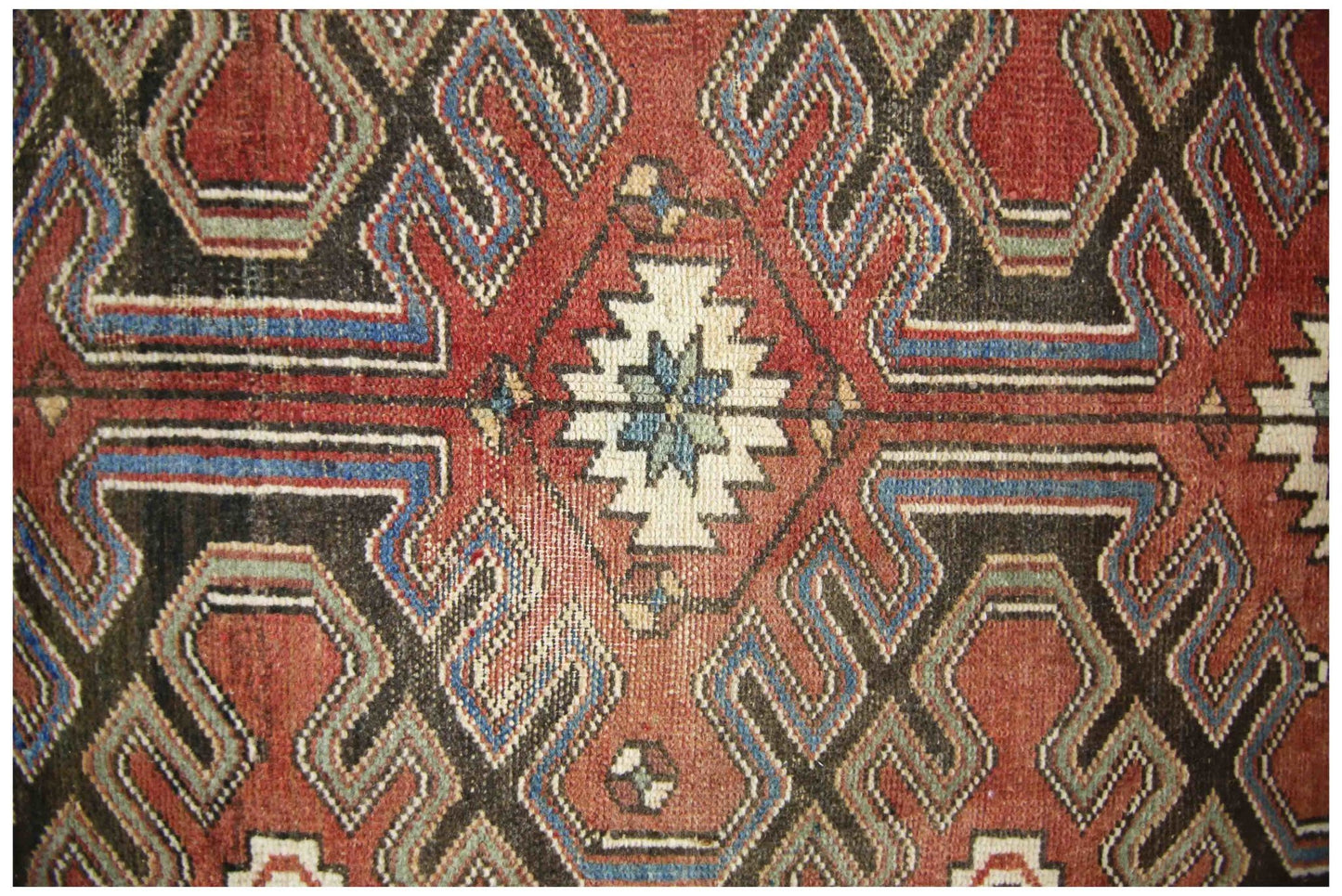 Handmade Vintage Persian Rug | 149 x 100 cm | 4'10" x 3'3" - Najaf Rugs & Textile