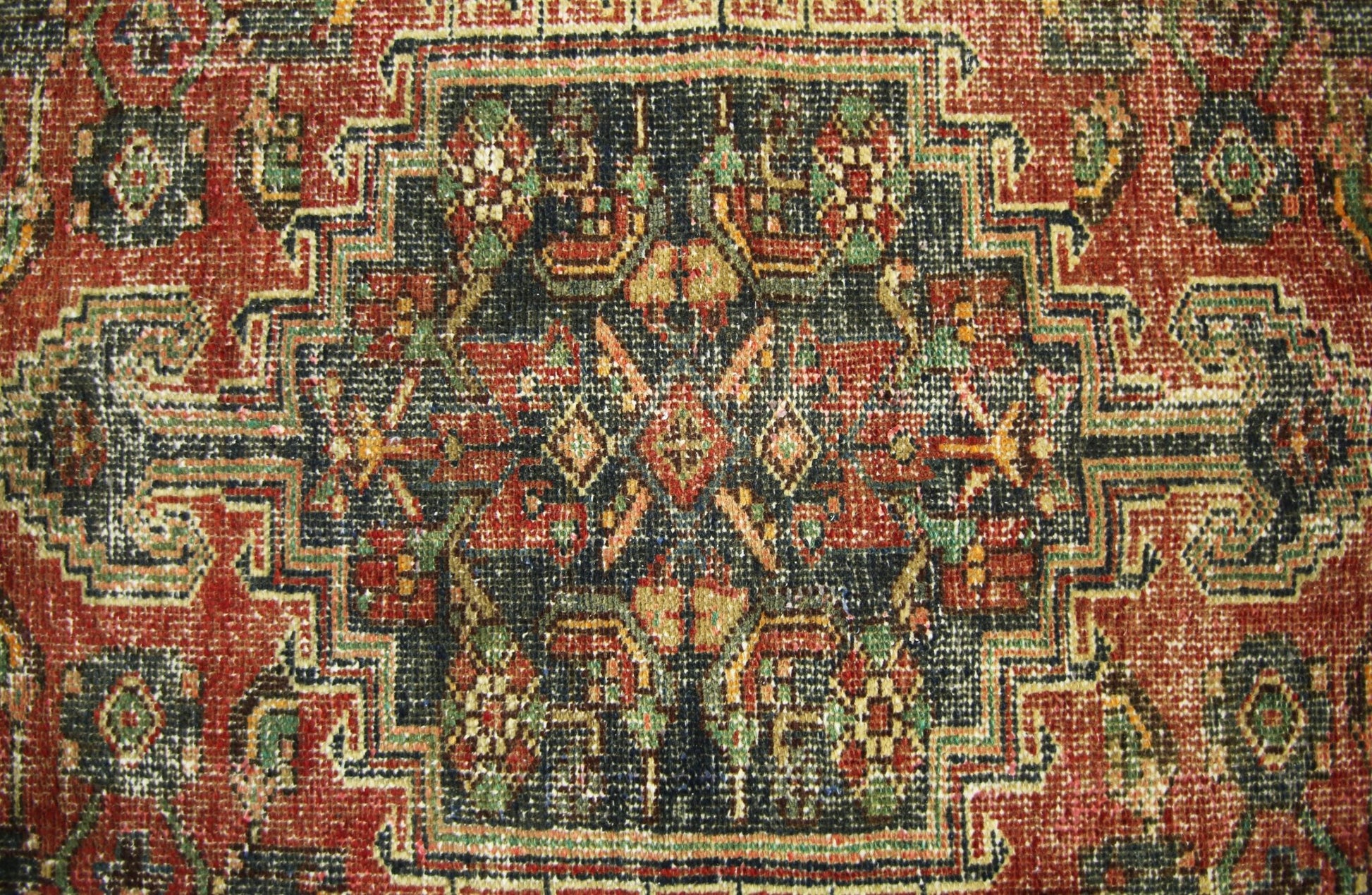 Handmade Vintage Persian Rug | 197 x 118 cm | 6'6" x 3'10" - Najaf Rugs & Textile