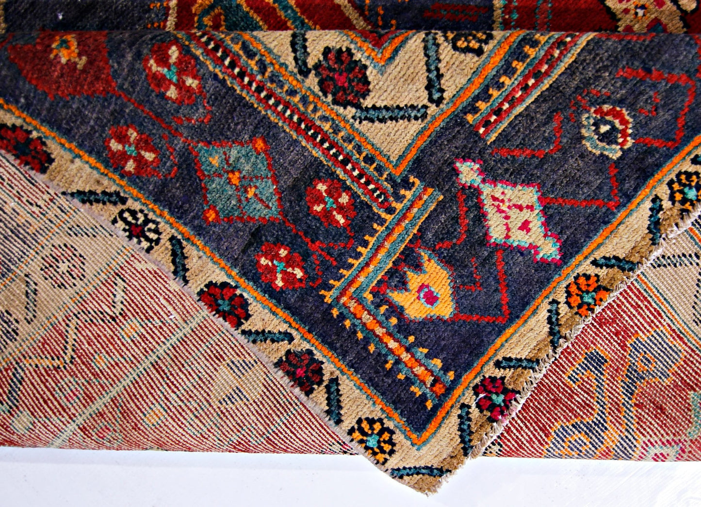 Handmade Vintage Persian Rug | 263 x 142 cm | 8'8" x 4'8" - Najaf Rugs & Textile