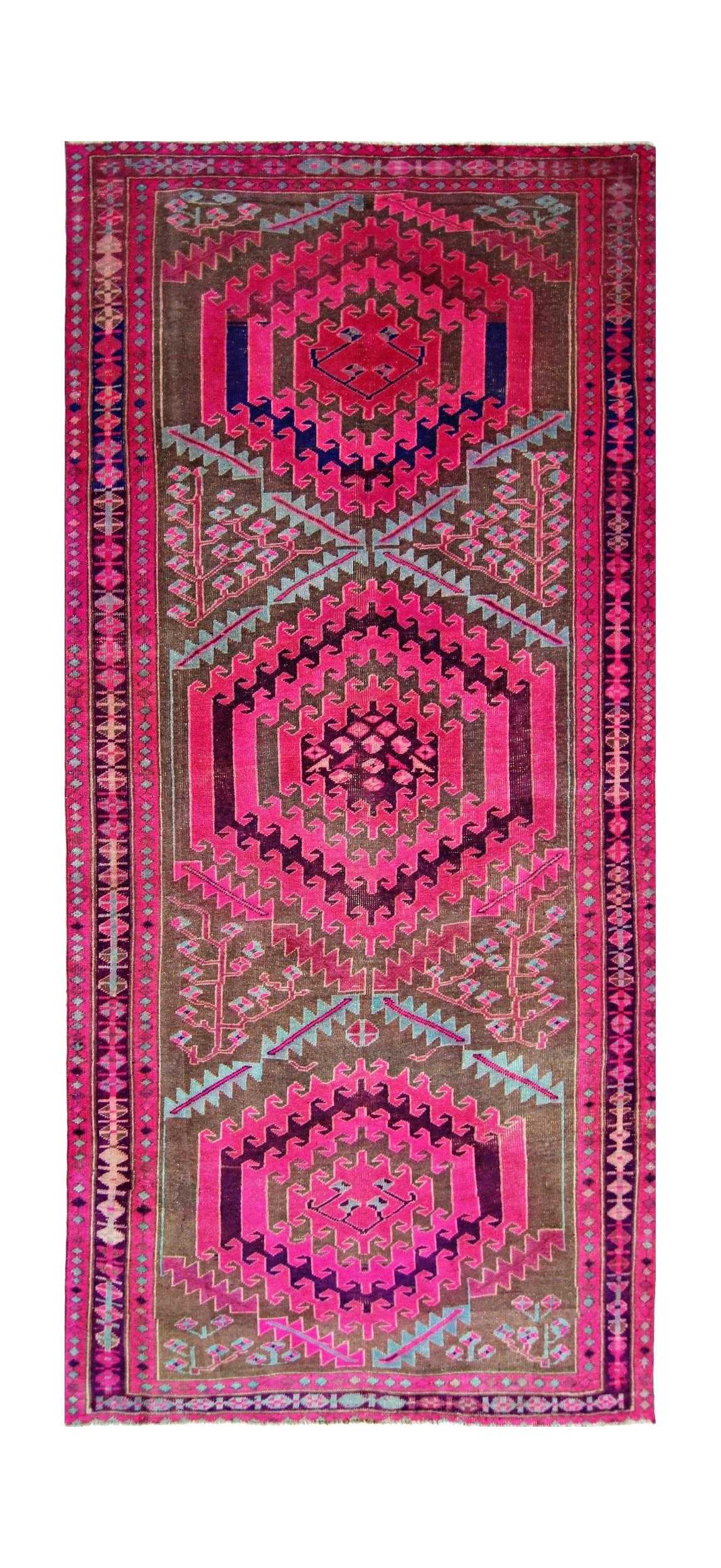 Handmade Vintage Persian Rug | 283 x 128 cm | 9'3" x 4'2" - Najaf Rugs & Textile