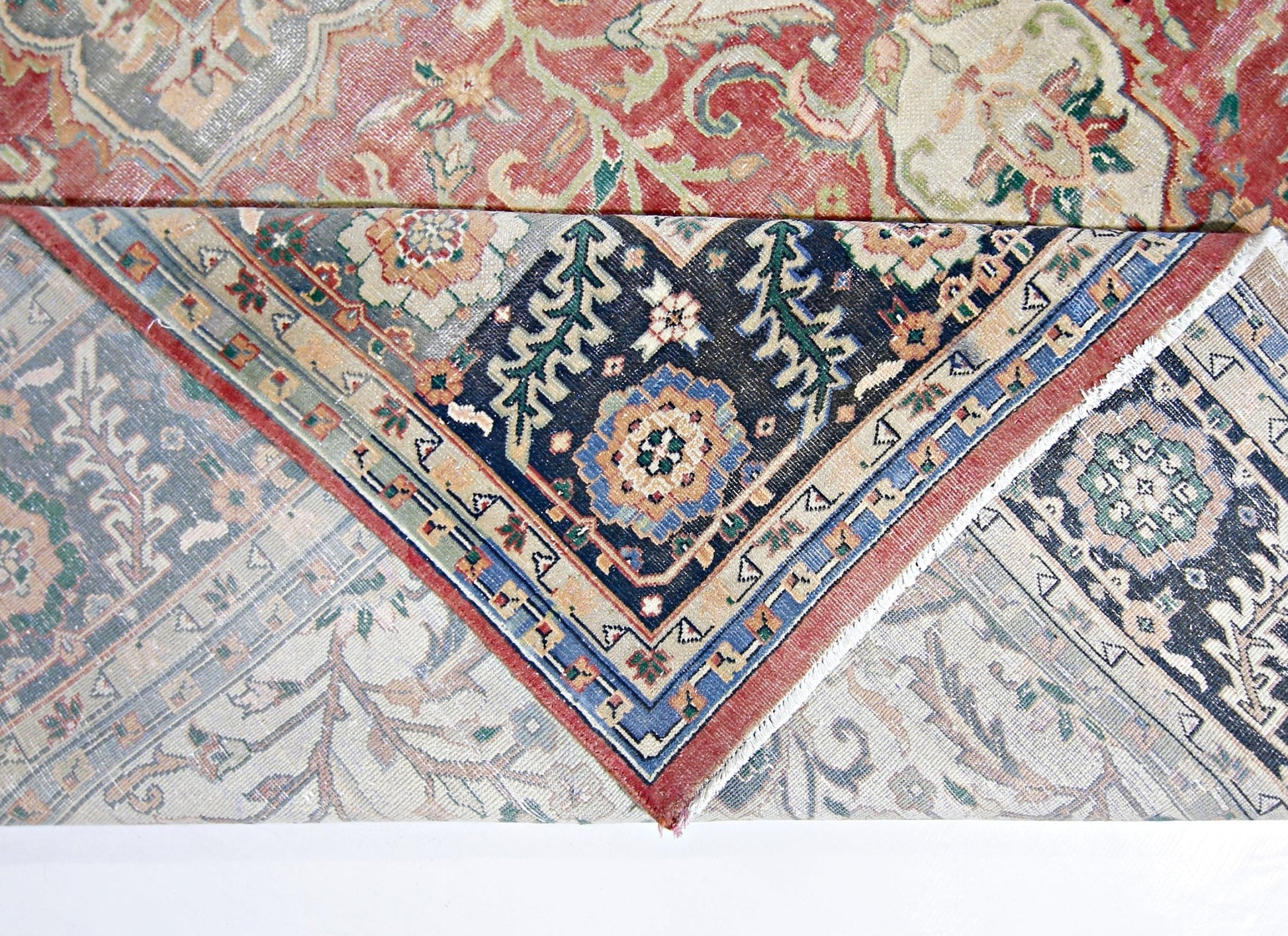 Handmade Vintage Persian Heriz Ahar Rug | 330 x 258 cm | 10'10" x 8'3" - Najaf Rugs & Textile