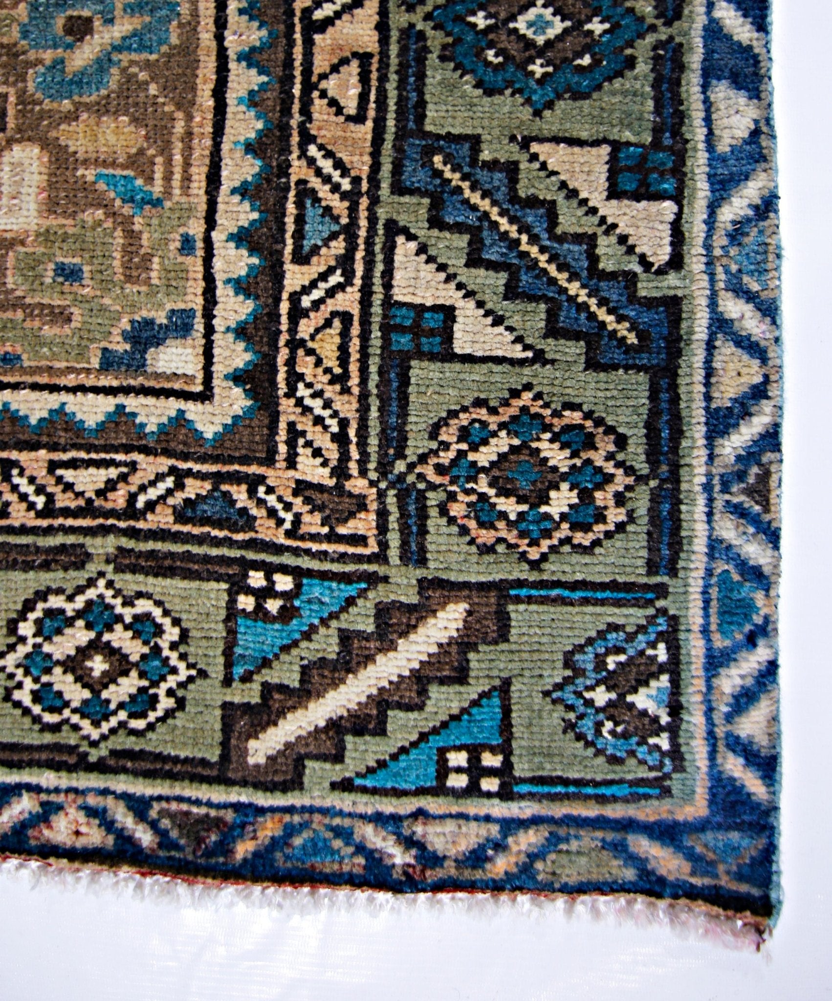 Handmade Vintage Persian Hossainabad Hallway Runner | 330 x 148 cm | 10'10" x 4'10" - Najaf Rugs & Textile