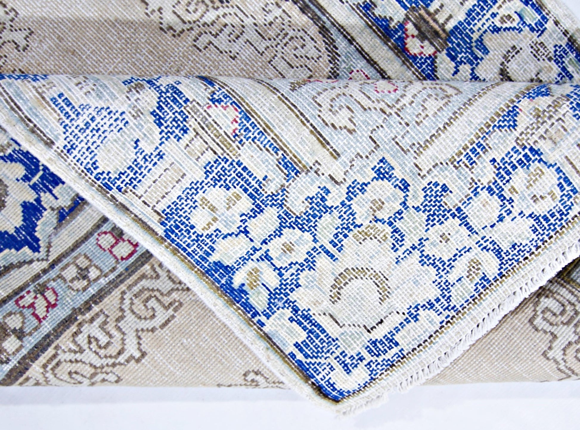 Handmade Vintage Persian Kerman Rug | 140 x 84 cm | 4'7" x 2'9" - Najaf Rugs & Textile